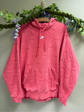 Nike White Tag All Over Logo in Watermelon, size XXL Oversized